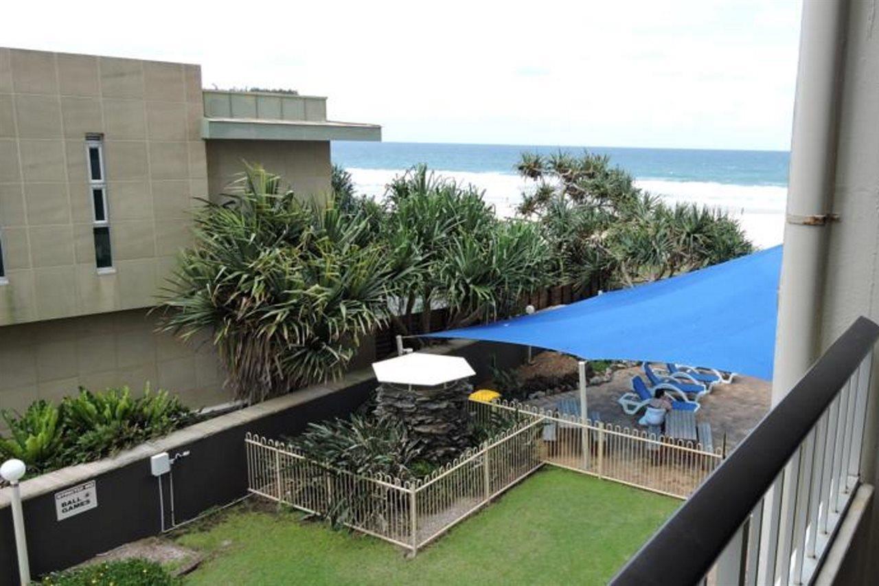 President Holiday Apartments - Absolute Beachfront Gold Coast Esterno foto